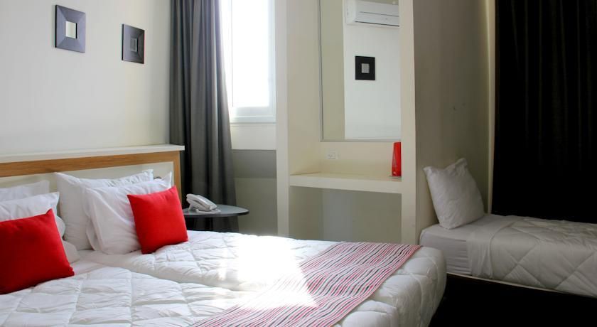 ARMON YAM HOTEL (БАТ ЯМ) - 32