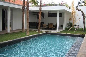 AVANI SEMINYAK BALI RESORT - 10