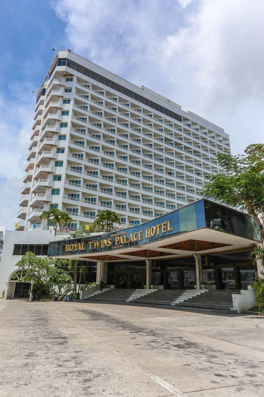 ROYAL TWINS PALACE - 1