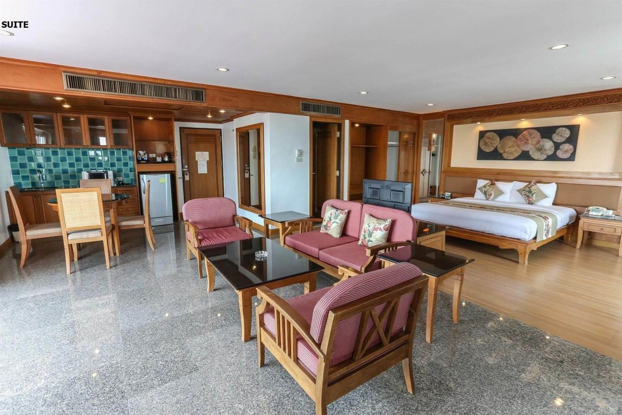 ROYAL TWINS PALACE - 12