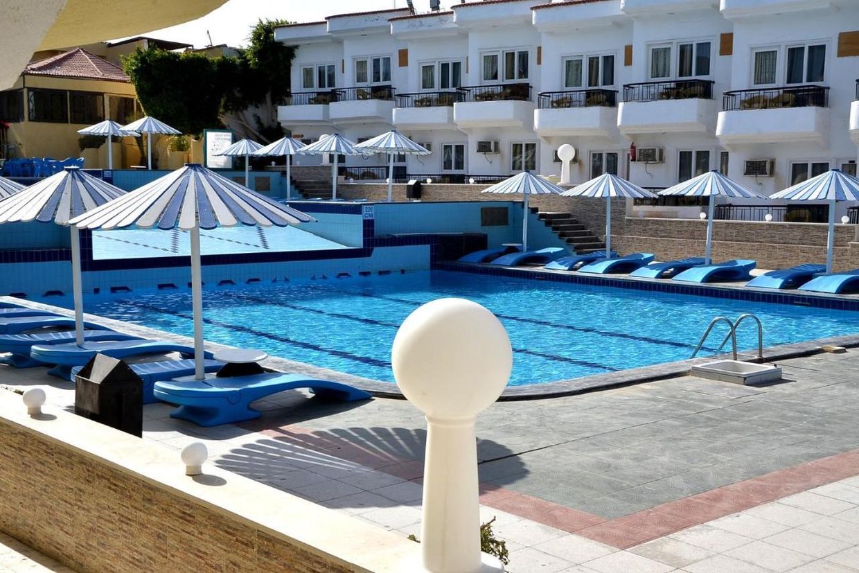 SAND BEACH HOTEL - 41