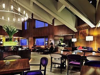 RADISSON HYLAND HOTEL (ex. SOFITEL HYLAND) - 2