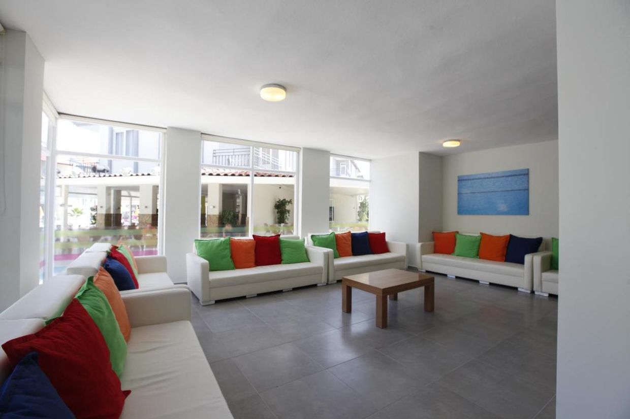 Sunlight Garden Hotel - 2