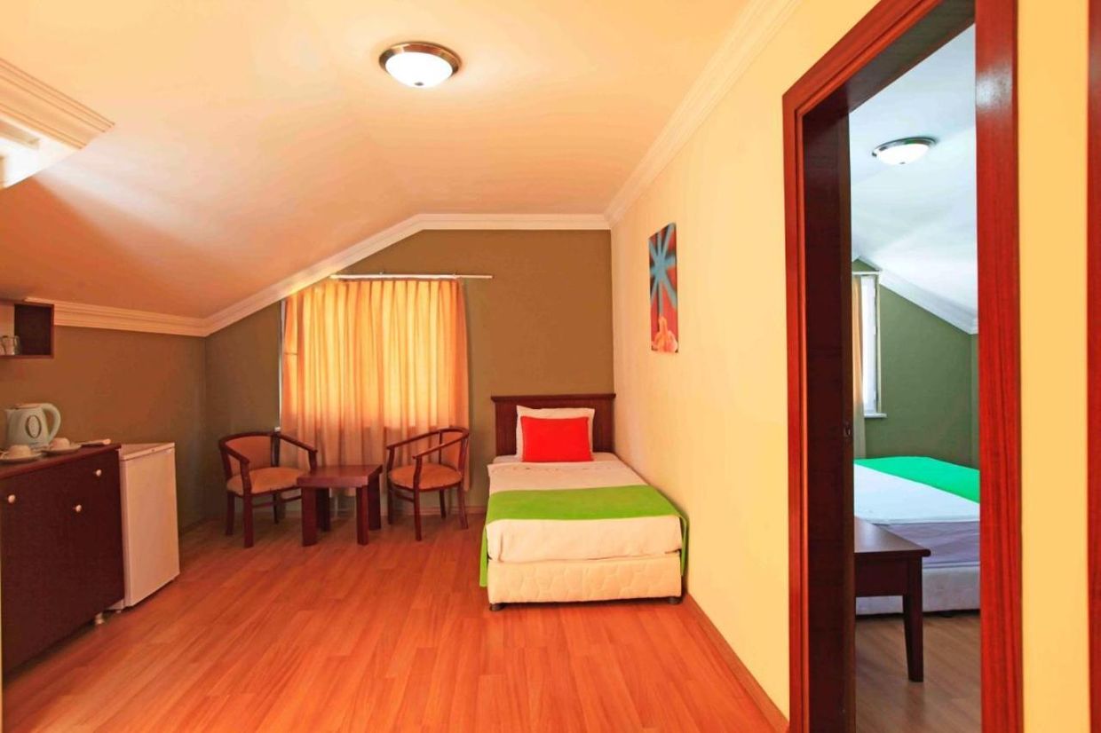 Sunlight Garden Hotel - 10