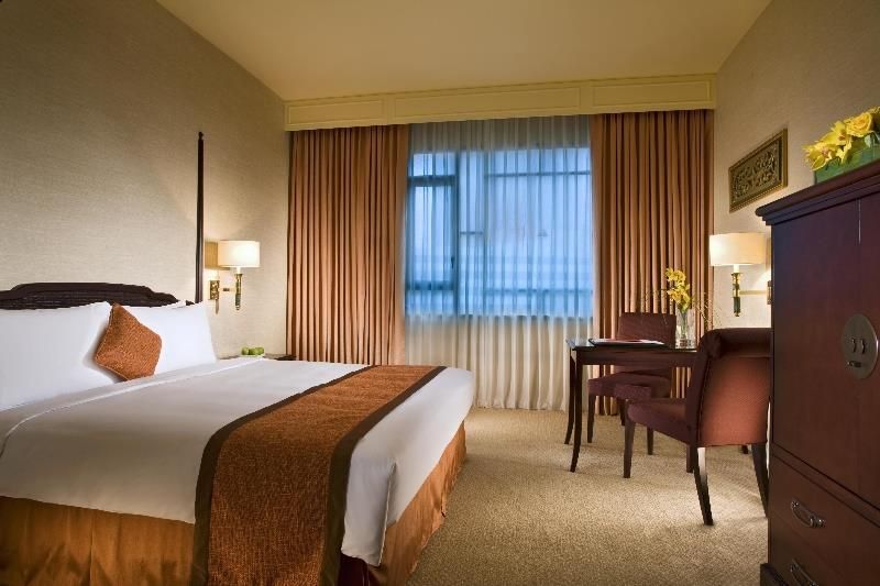 PARADOX SINGAPORE MERCHANT COURT AT CLARKE QUAY - 4