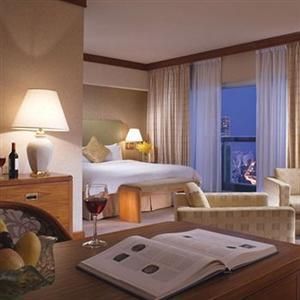 SWISSOTEL THE STAMFORD HOTEL - 4