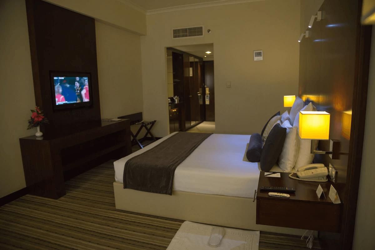 AAVRI HOTEL (ex. ARAVI HOTEL - 7