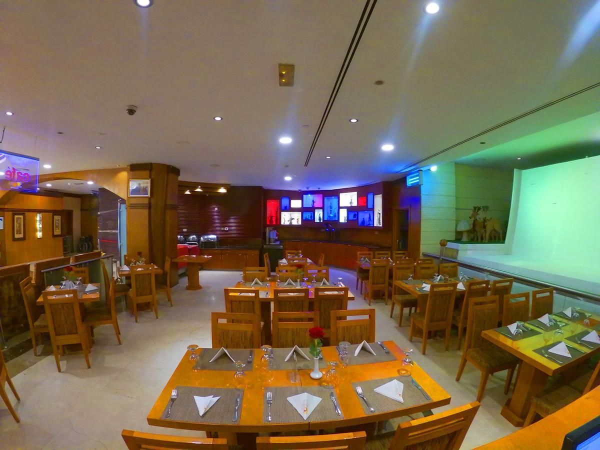 LA QUINTA BY WYNDHAM DUBAI JUMEIRAH - 8