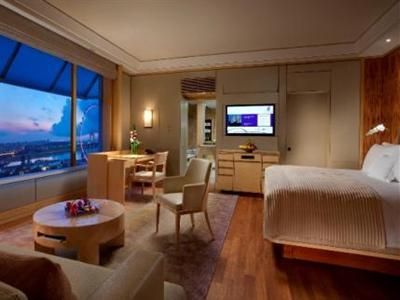 THE RITZ CARLTON MILLENNIA SINGAPORE - 10
