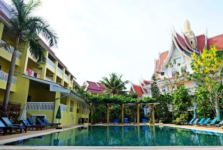 AYODHAYA PALACE BEACH RESORT - 40