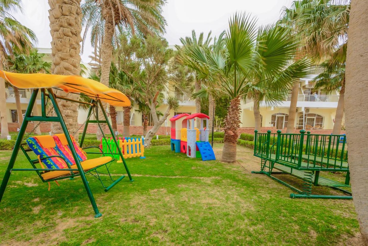 EMPIRE BEACH AQUA PARK - 8