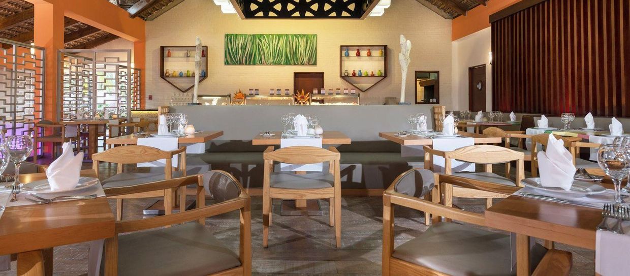 TROPICAL DELUXE PRINCESS - 15