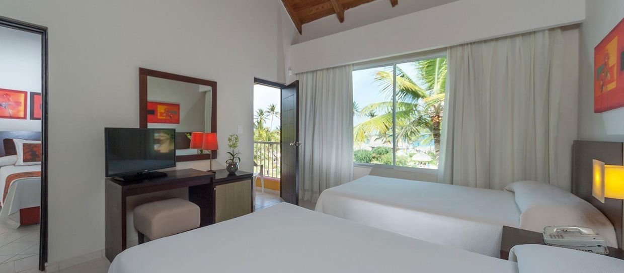 TROPICAL DELUXE PRINCESS - 17