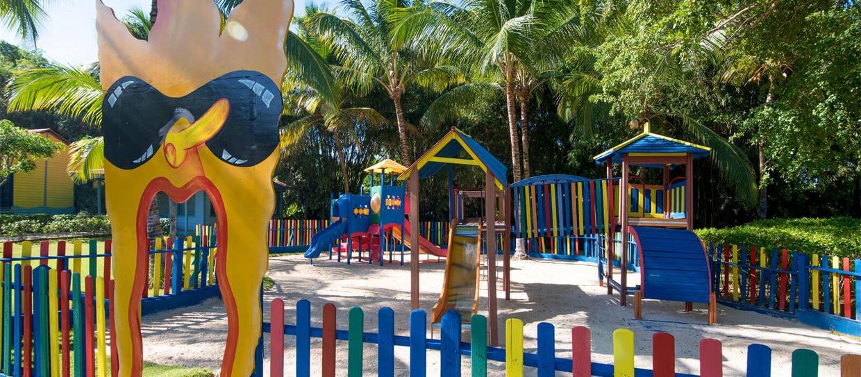 TROPICAL DELUXE PRINCESS - 26