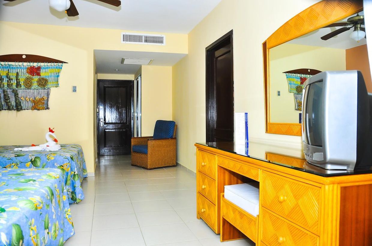 TROPICAL DELUXE PRINCESS - 5