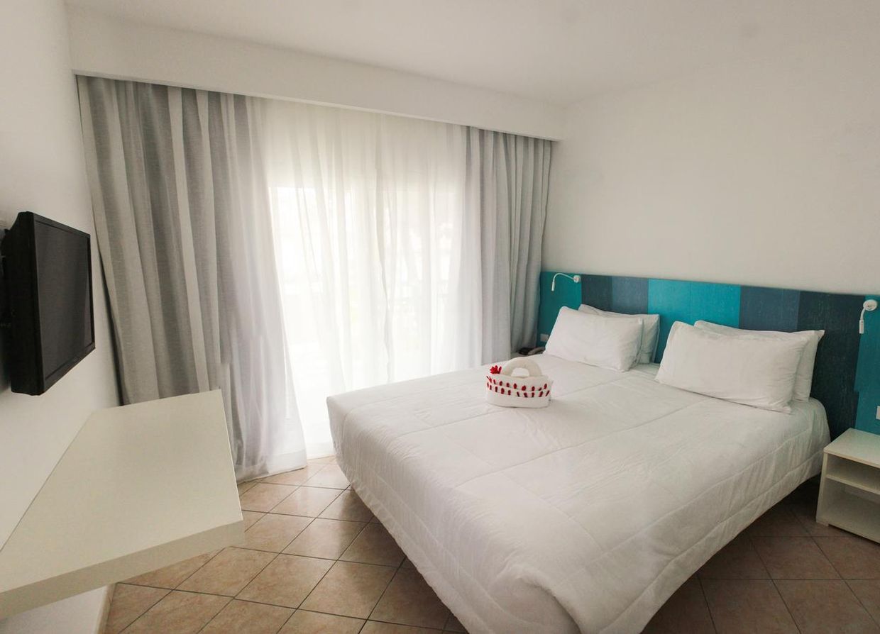 VIVA TANGERINE BY WYNDHAM - 19