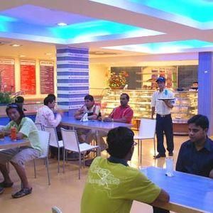 AM HOTEL KOLLECTION: CALANGUTE TOWERS - 2