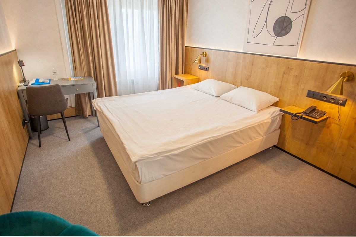 ИНТУРИСТ, отель - 7