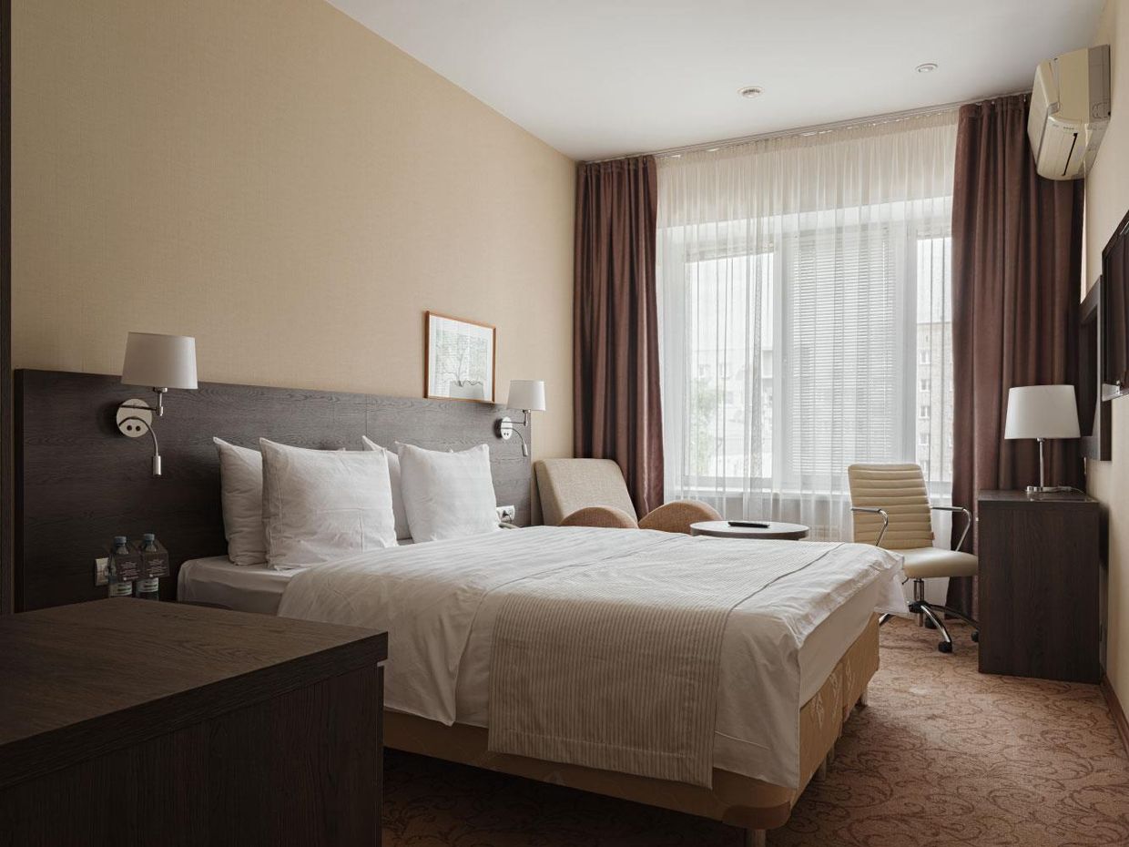 ОКТЯБРЬСКАЯ, гостиница - 15