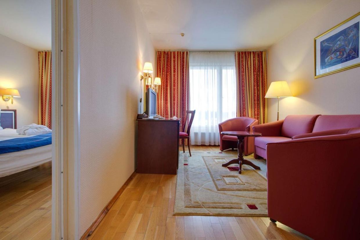 COSMOS MURMANSK HOTEL (бывш. PARK INN BY RADISSON ПОЛЯРНЫЕ ЗОРИ МУРМАНСК), гостиница - 3