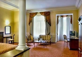 ПЕТРО ПАЛАС ОТЕЛЬ - 8