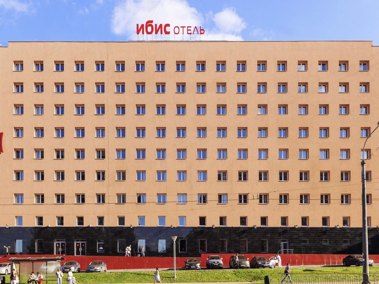 IBIS NIZHNY NOVGOROD - 1