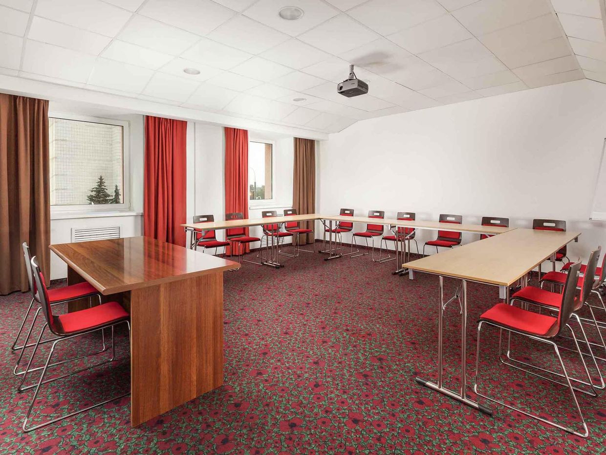 IBIS NIZHNY NOVGOROD - 19