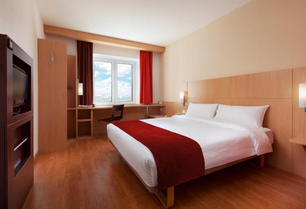 IBIS NIZHNY NOVGOROD - 8