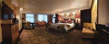 ROYAL MEDITERRANEAN - 7