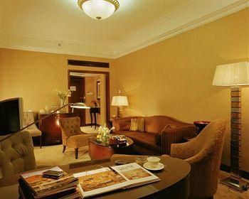 GRAND INTERNATIONAL - 16