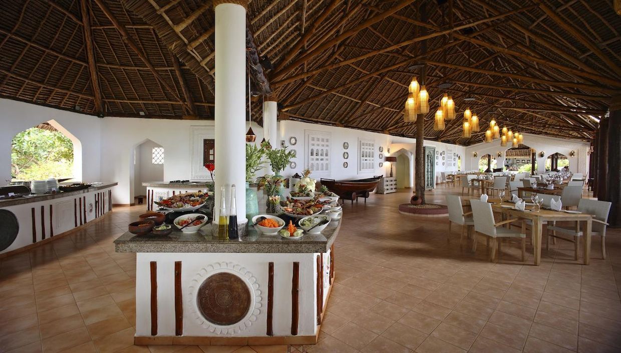 BLUEBAY BEACH RESORT & SPA - 7