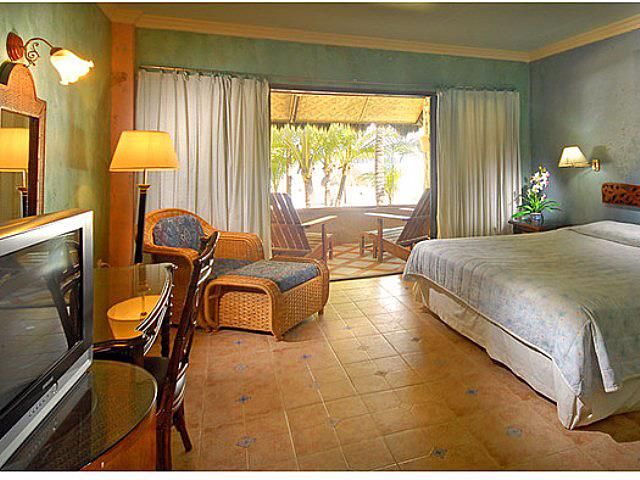 BOHOL BEACH CLUB - 18