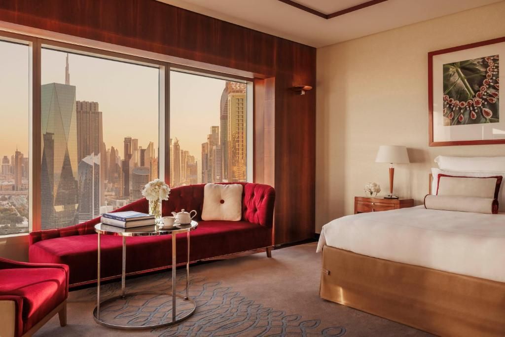 JUMEIRAH EMIRATES TOWER - 33