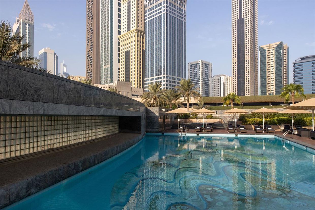 JUMEIRAH EMIRATES TOWER - 37