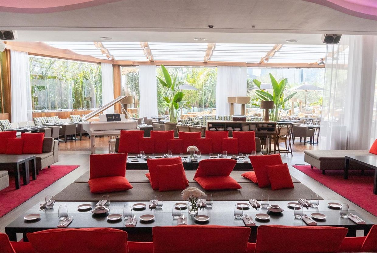 JUMEIRAH EMIRATES TOWER - 38