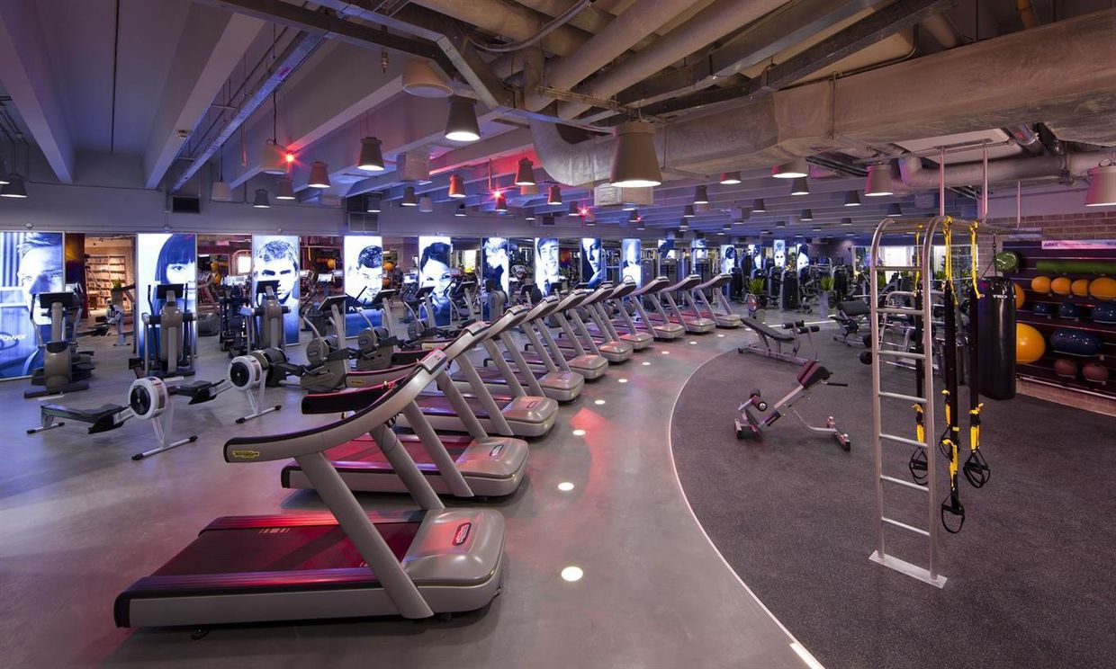 JUMEIRAH EMIRATES TOWER - 41