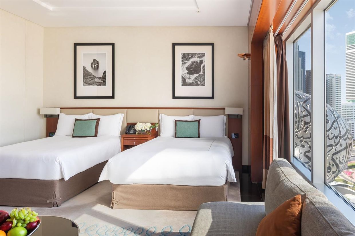 JUMEIRAH EMIRATES TOWER - 7