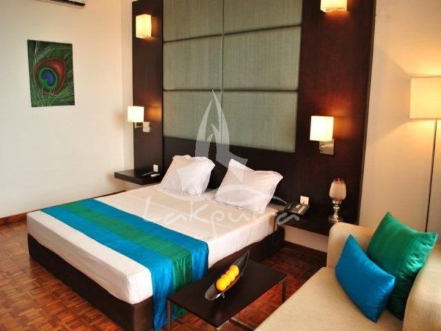 PEACOCK BEACH HOTEL - 19