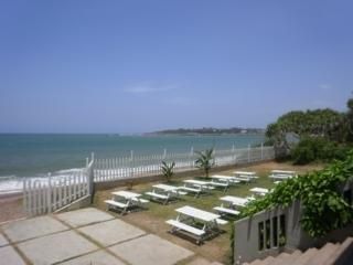 PEACOCK BEACH HOTEL - 4