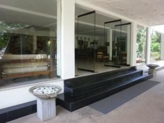 PEACOCK BEACH HOTEL - 7