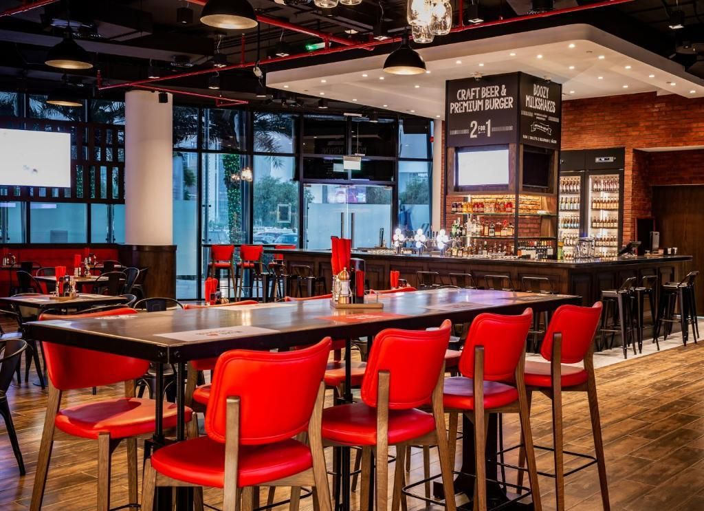 HOLIDAY INN ABU DHABI - 11