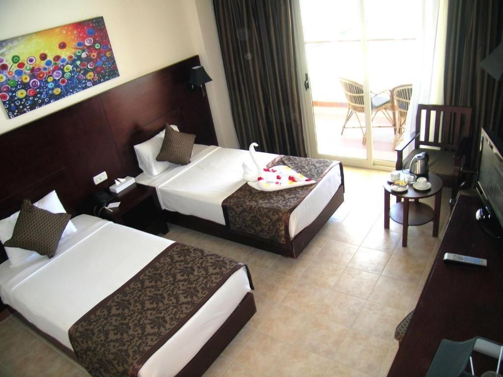 ROYAL BRAYKA BEACH RESORT - 2