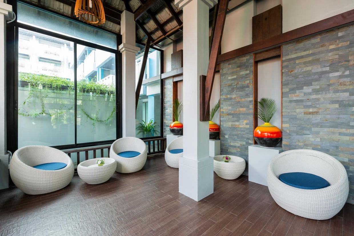 BLUE TARA HOTEL - 16