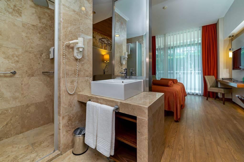 Commodore Elite Suites Spa (only adults 18+) - 17