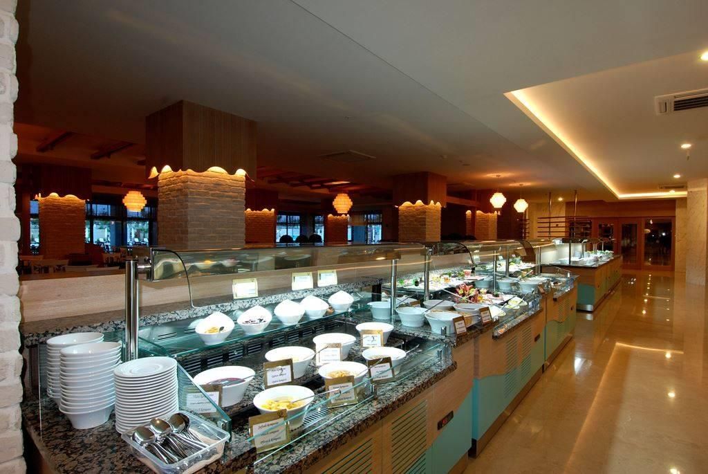 Commodore Elite Suites Spa (only adults 18+) - 25