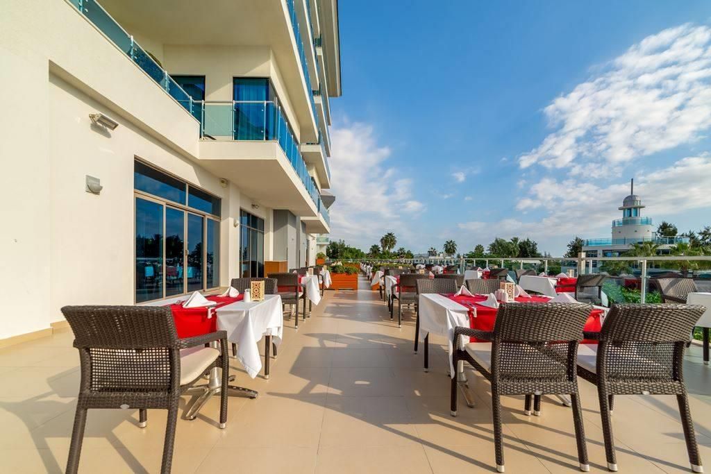 Commodore Elite Suites Spa (only adults 18+) - 8