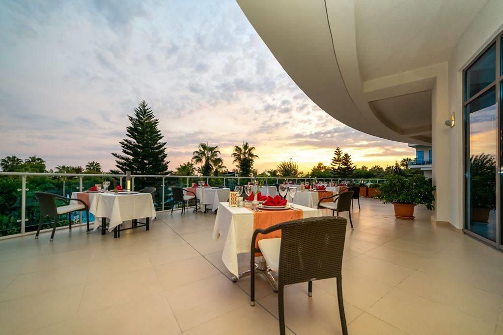 Commodore Elite Suites Spa (only adults 18+) - 9