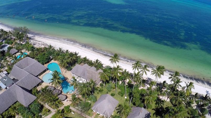UROA BAY BEACH RESORT - 1