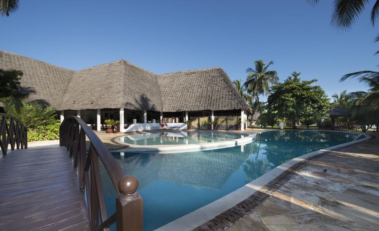 UROA BAY BEACH RESORT - 30