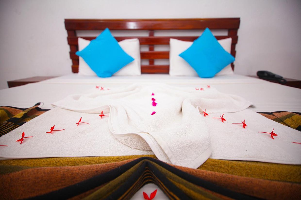 LAVENDISH BEACH (ex. COMARAN BEACH HOTEL) - 32